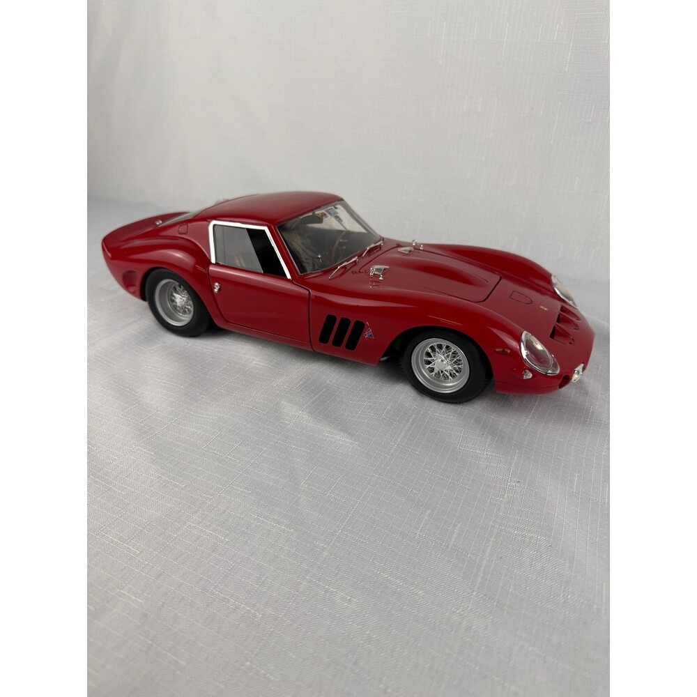 Revell 1:12 Ferrari GTO